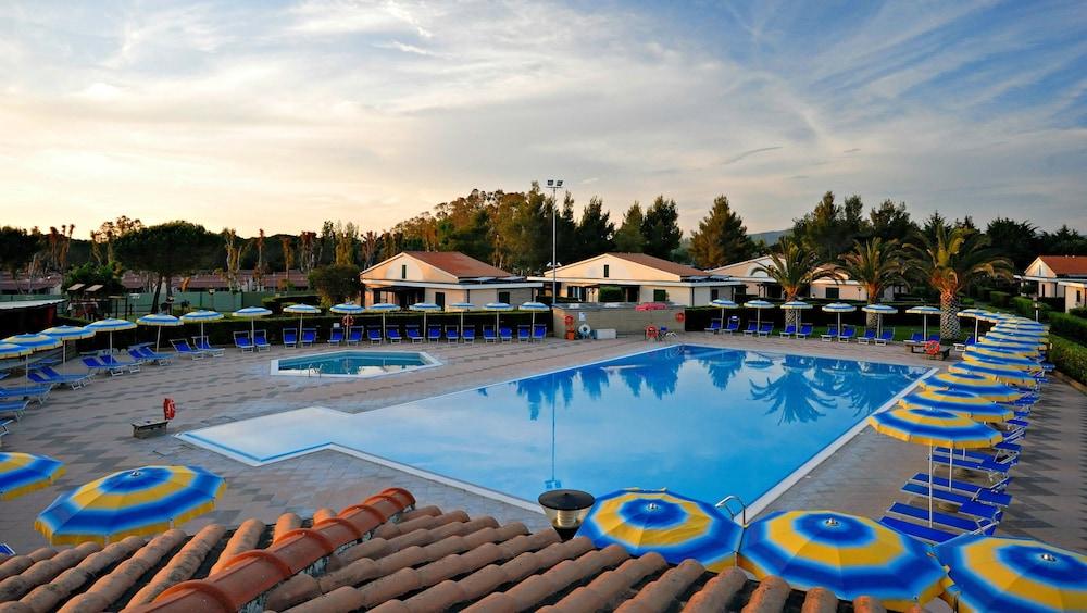 Villaggio Turistico La Cecinella Marina di Cecina Exterior photo